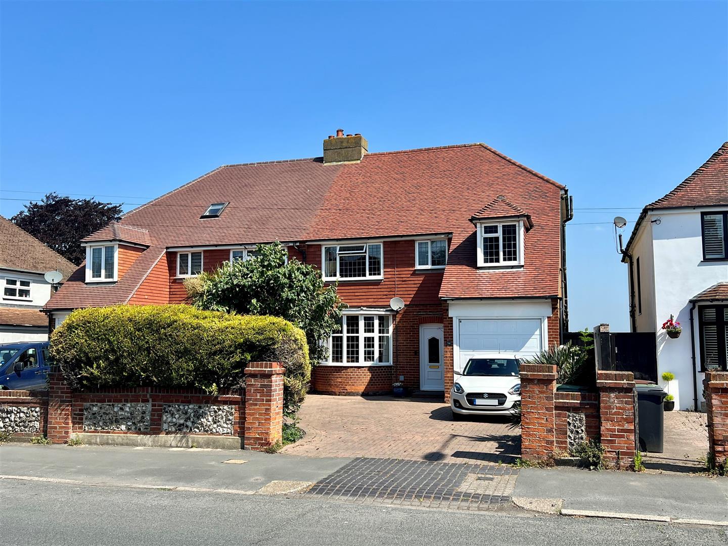 Property Details for Kings Drive Eastbourne East Sussex BN21 2PB